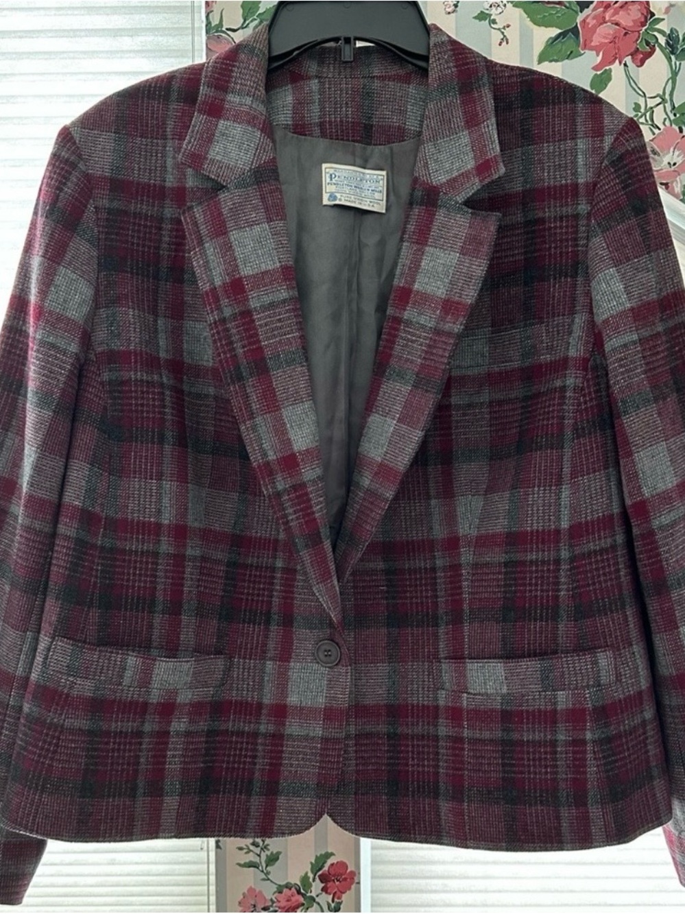 Pendleton Burgundy and Gray Plaid Wool Blazer XL $25